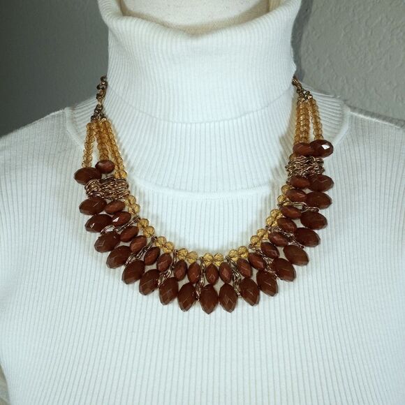 AMBER COLOR BEADED NECKLACE EUC - Picture 1 of 2